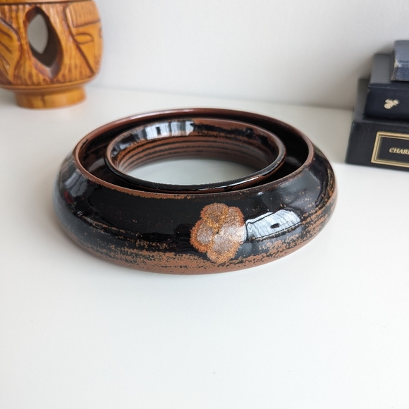 Raku Ceramic circular vase - Picture 1 of 7